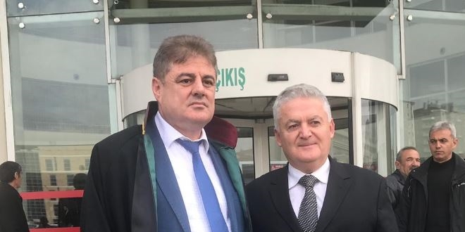 Ahmet Zeki Üçok' '3 askere hipnozla işkence' den oy birliğiyle beraat etti