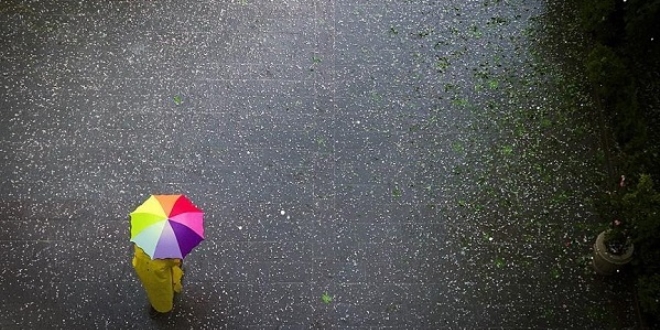 Meteorolojiden Ege'de kuvvetli yağış uyarısı