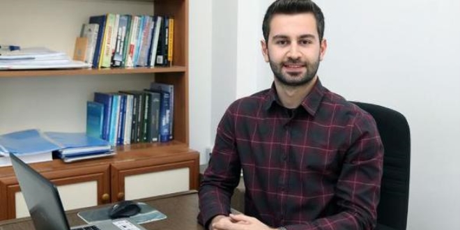 Araştırma görevlisi banyoda intihar etti