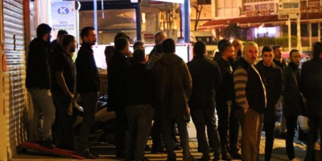 Taksicilerin UBER sürücüsüne tacizi kamerada