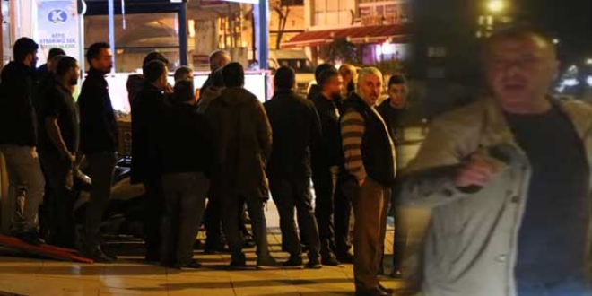 Taksiciler ve UBER sürücüleri polis merkezinin önünde toplandı