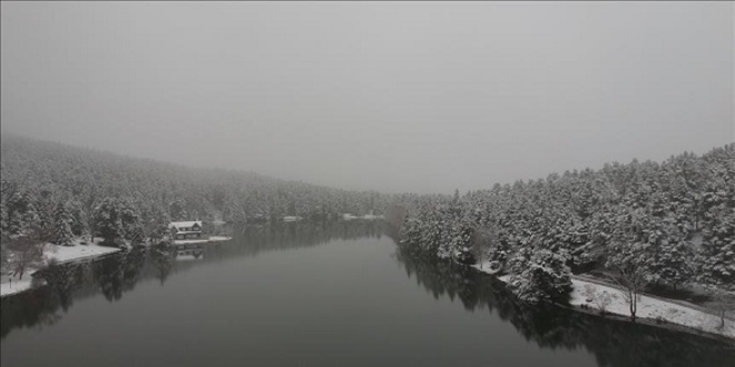 Bolu ve Kocaeli'de kar yağışı