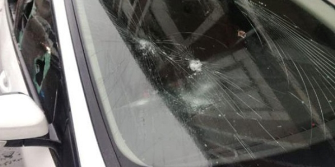 Başakşehir'de yol verme kavgası kanlı bitti: 1 yaralı