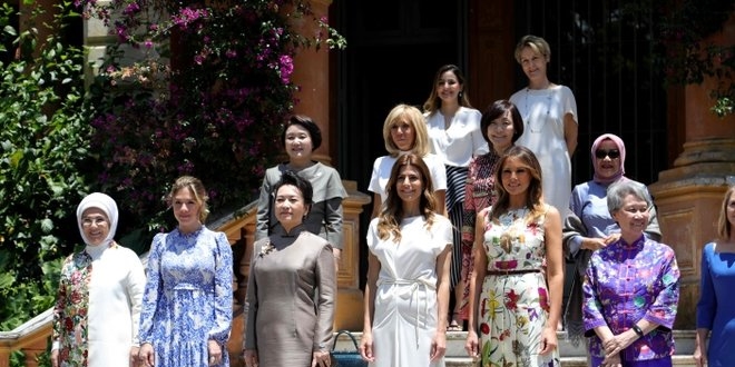 Emine Erdoğan, G-20'de resmi eş programına katıldı