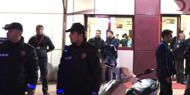 Hastanedeki silahlı saldırıda emekli polis ile yeğeni öldürüldü