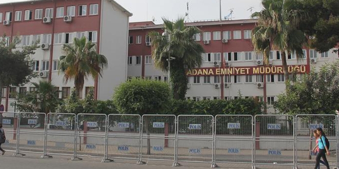 Kadın polislere fuhuş yaptıran kadın polise hapis cezası