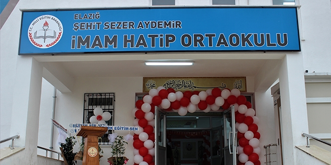 Okulda şehit oldu, okula adı verildi