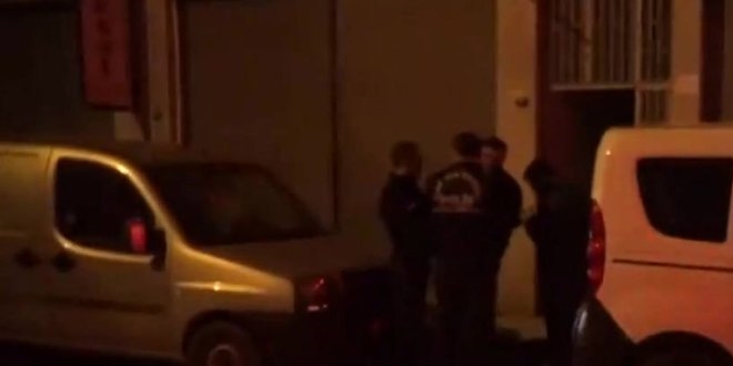 İzmir'de 21 yaşındaki genç intihar etti