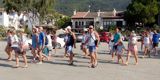 Türkiye'ye en fazla turist Rusya'dan geldi