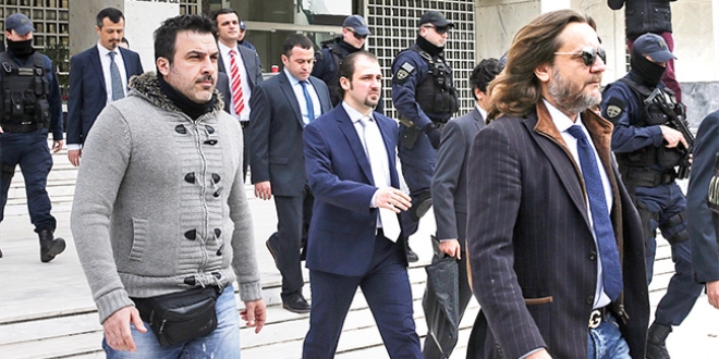 FETÖ'cülerin Yunanlarla ihanet kardeşliği