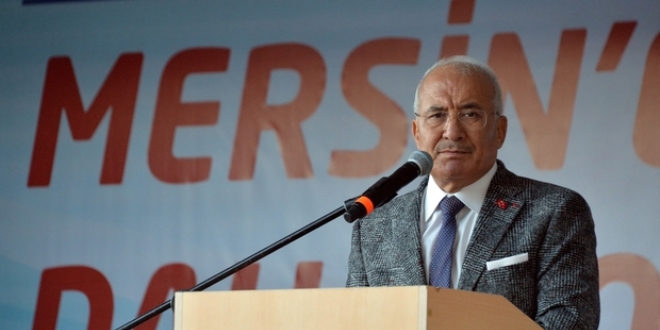 Mersin B. Belediye Başkanı, İYİ Parti'ye geçtiğini açıkladı
