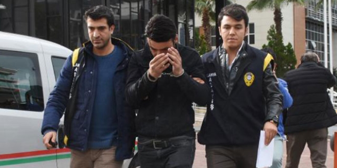 'Emniyet müdürüyüm' diyen dolandırıcıya suçüstü