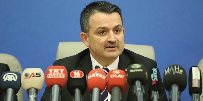 Pakdemirli'den 'Bizim daimi görevimiz AK Parti üyeliğimizdir' açıklaması