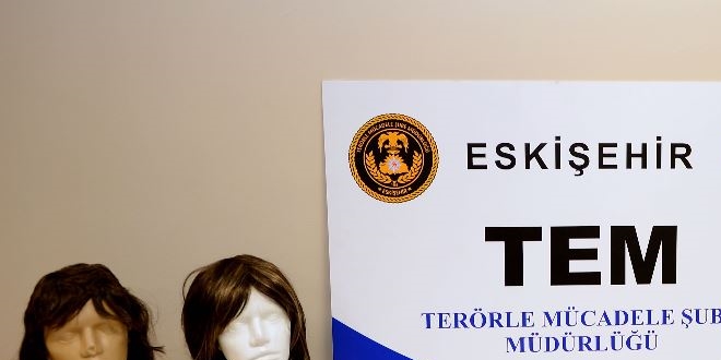 Aranan FETÖ zanlılarında peruk ve takma sakal çıktı