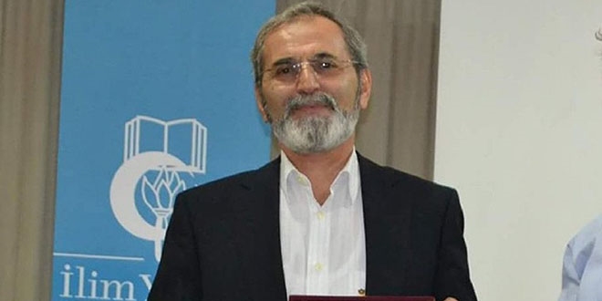 Dokuz Eylül Üniversitesi, Prof. Emiroğlu'nun göreden aldı
