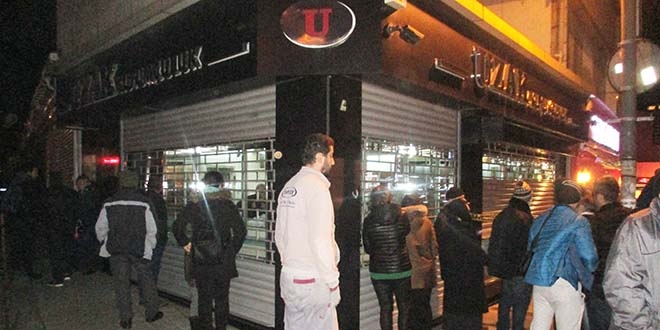 Beykoz'da soyguncu baltayı taşa vurdu