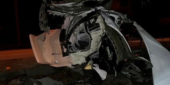 Otomobil ağaca çarptı, Fatma öğretmen yaşamını yitirdi