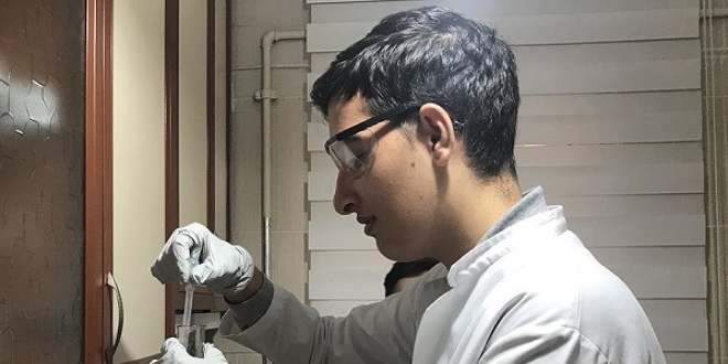 Liseli mucide, Bakan Selçuk'tan destek