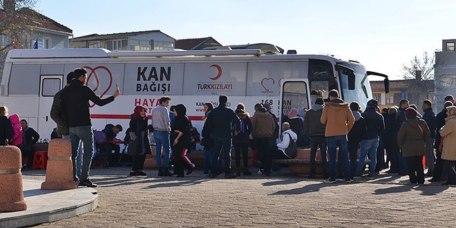 Vatandaşlar lise öğrencisi için seferber oldu