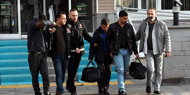 Yolcu otobüsünde 5 kilo 250 gram eroin ele geçirildi