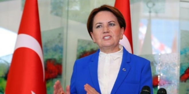 Başörtüsü tartışmasına Akşener de dahil oldu