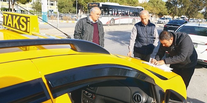 Sarı takside kara tablo