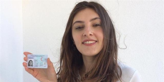 18 yaşındaki muhtar adayı, seçim çalışmalarına başladı