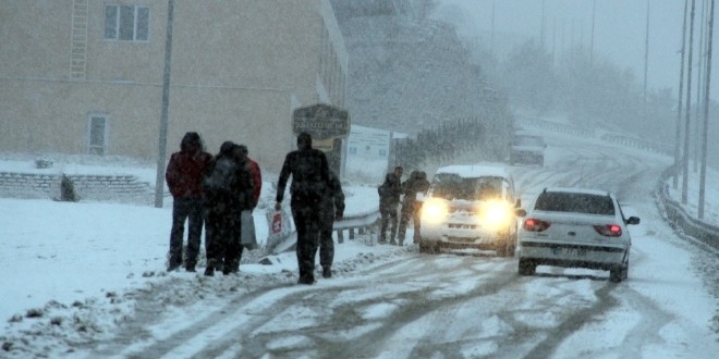 Bitlis Valiliğinden yoğun kar ve fırtına uyarısı