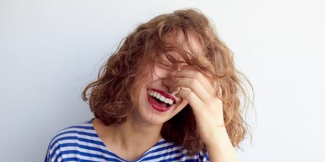 Depresyona girmemek için gülümsemek yeterli