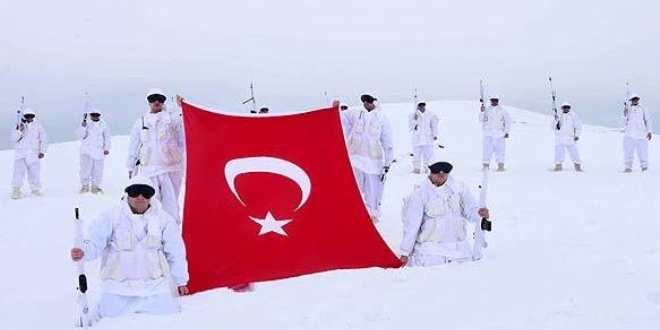 'Alparslanlar' ve 'Kılıçlar' teröristlere darbe indirdi