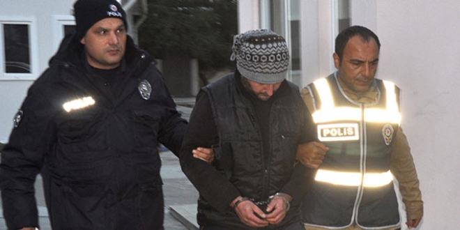 Müşterilerin bilgilerini kopyalayan lokantacı tutuklandı