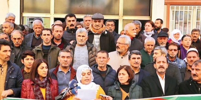 HDP'li vekiller teröristleri andılar