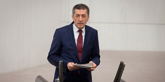 Bakan: Ek ders ücretli öğretmenler için kontenjan kalmadı