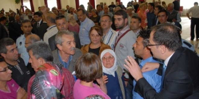Kocaeli'de kentsel dönüşüm toplantısında gerginlik