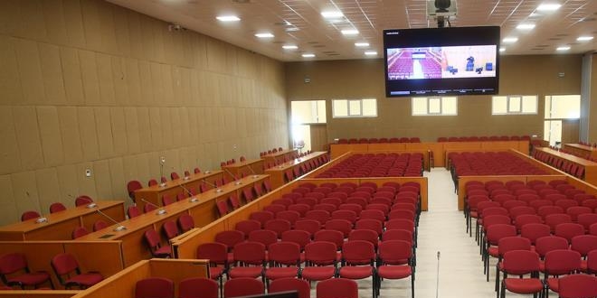Eşini iş hayatında küçük düşüren koca kusurlu sayıldı