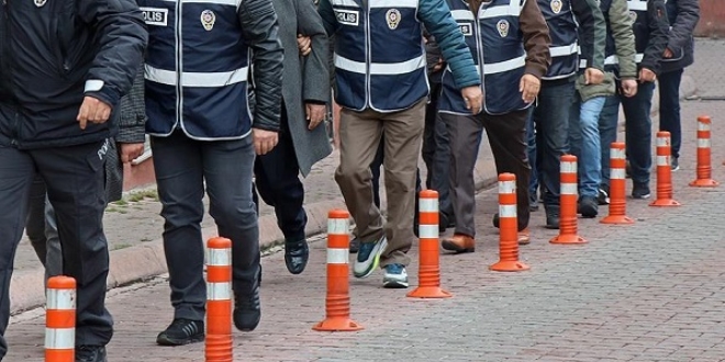 FETÖ'nün 'askeri mahrem yapılanmasına' operasyon