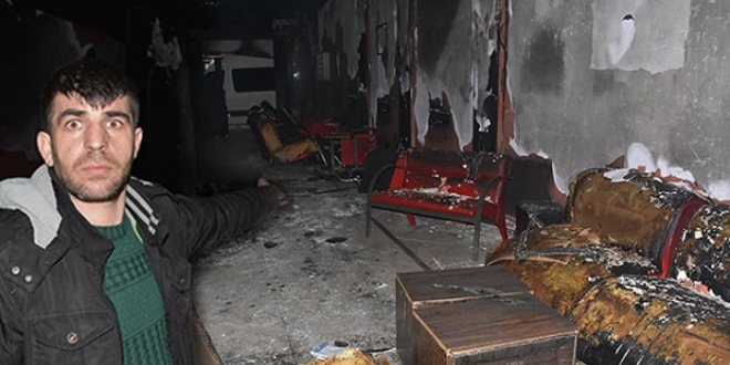 Engelli adamın işyerini soyup yaktılar