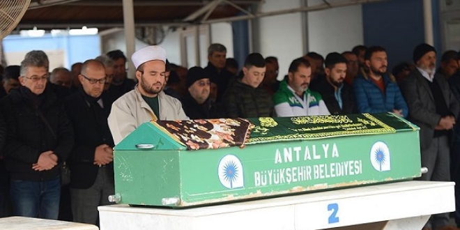 'Simge hemşire'ye hüzünlü veda
