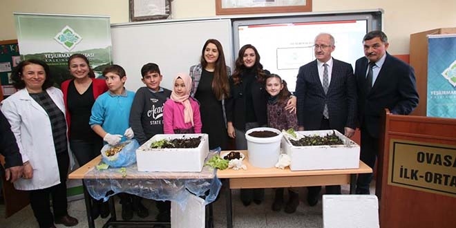 Okullarda solucan besleyecekler