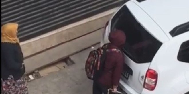 Görme engelli çocuğa hatalı otopark darbesi