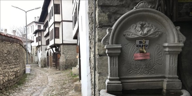 Tarihi çeşmelerin restorasyonu durduruldu