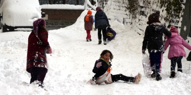 Çorum ve Kastamonu'da eğitime kar engeli
