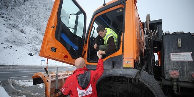 Türk Kızılay 'kar kaplanları'nın içini ısıtıyor