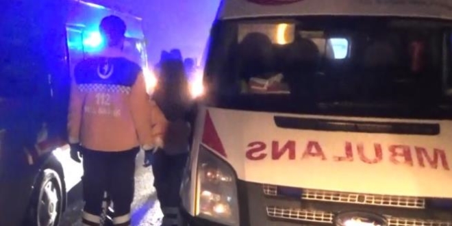 Türkiye'ye kaçak yollarla geçmeye çalışan mültecileri ölümden jandarma kurtardı