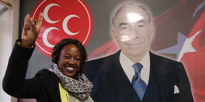 Etiyopya asıllı öğretmen, MHP'ye üye oldu