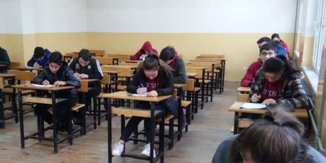 Bakan'ın çağrısına uydular, gözetmensiz sınav yaptılar