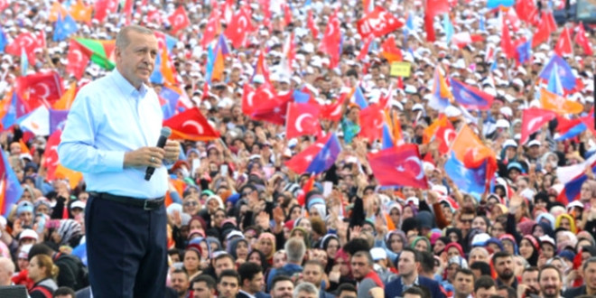 AK Parti'nin stanbul aday Binali Yldrm oldu