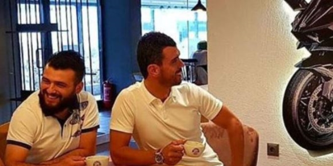 Kenan Sofuoğlu'nun danışmanı görevinden ayrıldı