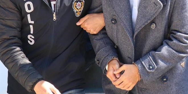 FETÖ'den aranan eski öğretmen yakalandı