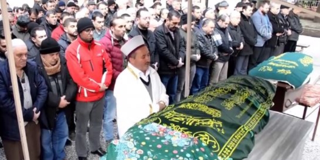 Emekli asker tarafından öldürülen çift toprağa verildi